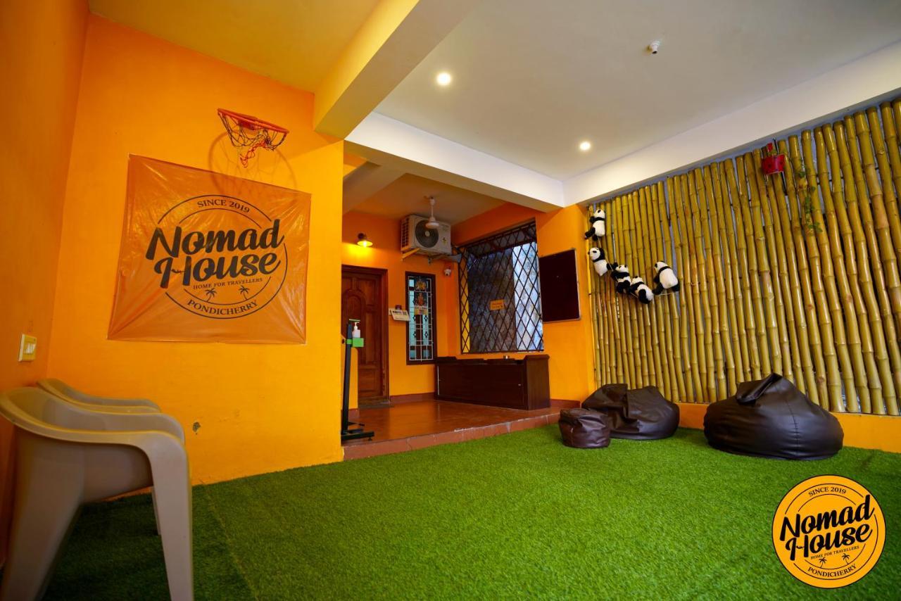 نزل بونديتْشيريفي Nomad House المظهر الخارجي الصورة